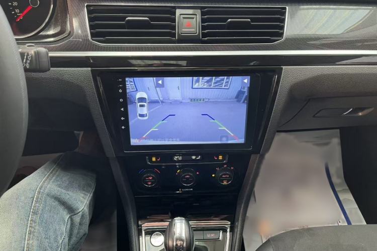 Used Volkswagen C-TREK 2017 1.6L Automatic Luxury Model