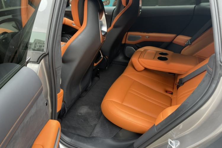 Used  YU7 2025 Ultra-Long Range High-Performance All-Wheel-Drive Max Edition
