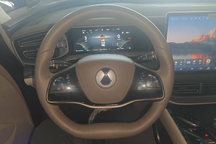 Used Denza D9 2022 DM-i 970 Four-Wheel Drive Flagship Model
