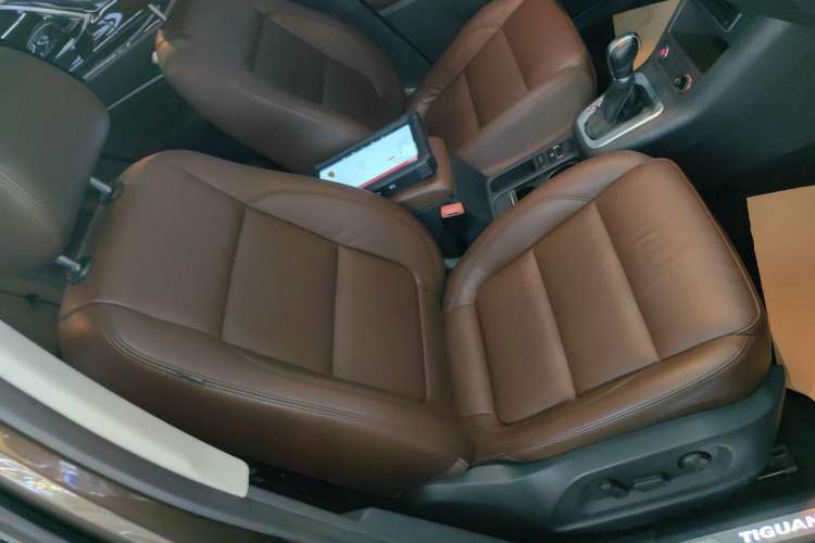 Used Volkswagen Tiguan 2015 1.8TSI Automatic Two-Wheel Drive Luxury Model
