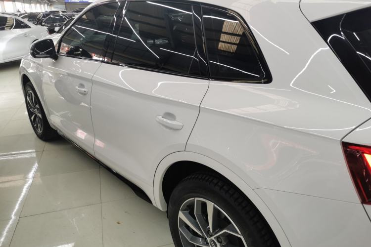 Used Audi Q5L 2023 40T Luxury Dynamic Model
