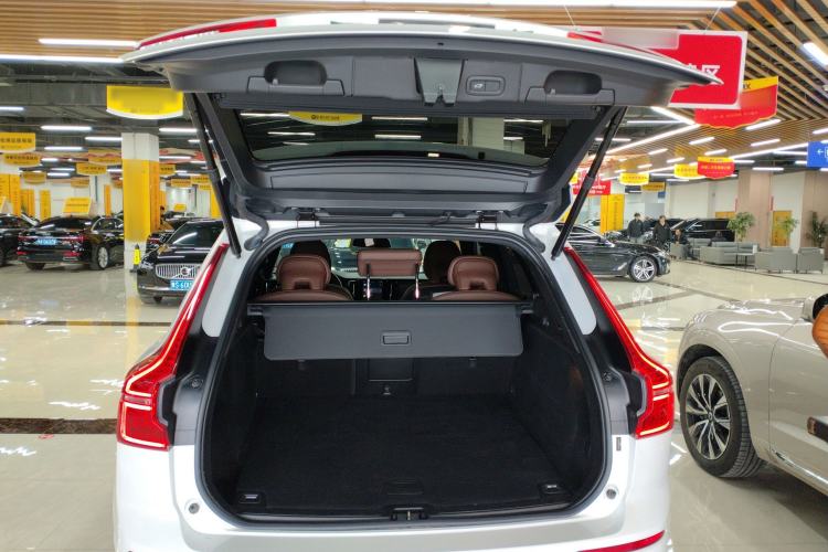 Used Volvo XC60 2024 B5 4x4 Smart Luxury Edition