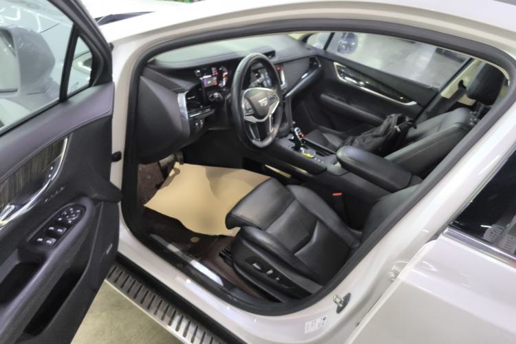 Used Cadillac XT5 2016 28T Four-Wheel Drive Luxury Model
