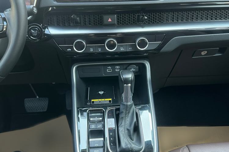 Used Honda CR-V 2023 240TURBO Two-Wheel Drive Deluxe Edition 7 Seats
