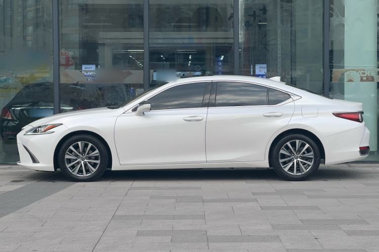 Used Lexus ES 2020 200 Excellence Edition