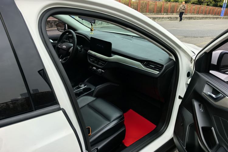 Used Ford Focus 2021 Sedan EcoBoost 180 Automatic Trendy Model