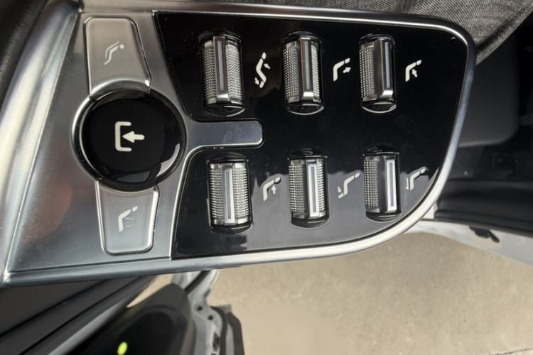 Used Toyota Sienna 2023 2.5L Hybrid Comfort Edition
