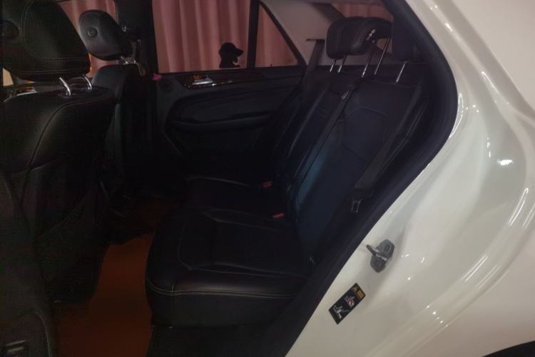 Used Mercedes-Benz M-Class 2014 ML 400 4MATIC Dynamic Model
