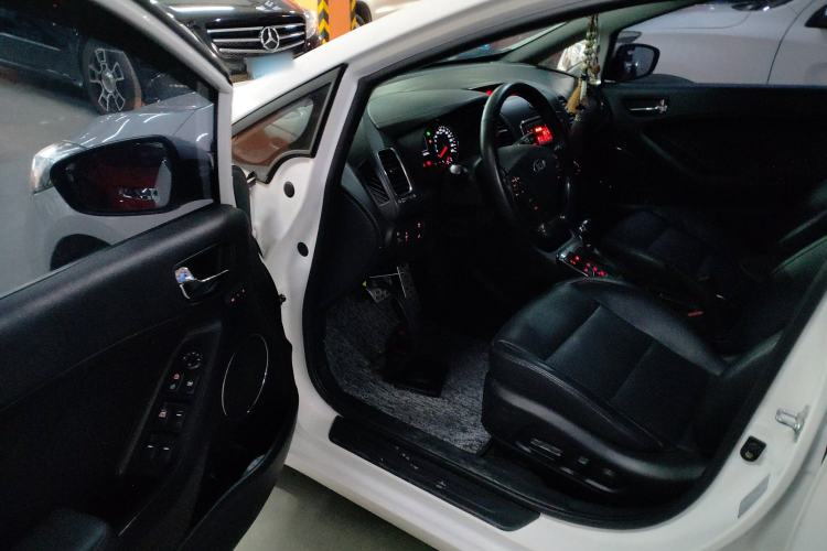 Used Kia K3 2016 1.6L Automatic GLS
