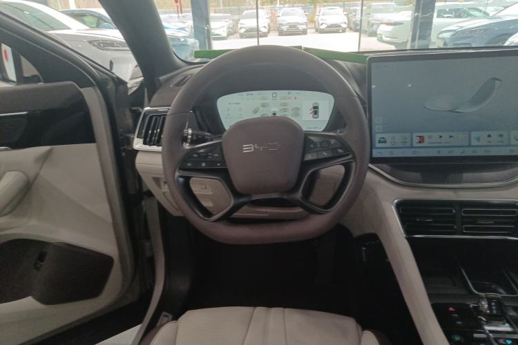 Used BYD Song PLUS New Energy 2025 DM-i Intelligent Driving 160KM Flagship Model
