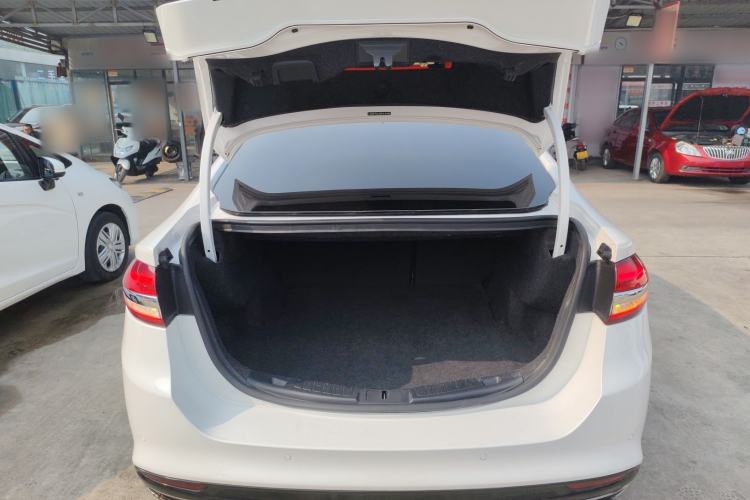 Used Ford Mondeo 2017 EcoBoost 180 Luxury Model
