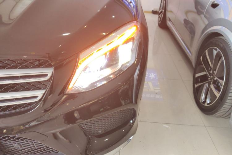 Used Mercedes-Benz GLE 2018 GLE 320 4MATIC Luxury Collection Edition
