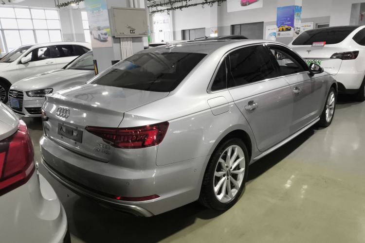 Used Audi A4L 2019 40 TFSI Fashion Edition China VI Emission Standard