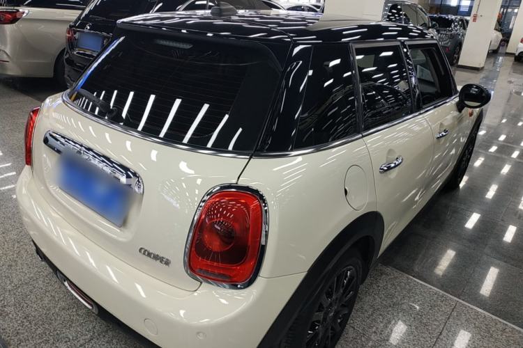Used  MINI 2015 1.5T COOPER Fun Five-Door Edition
