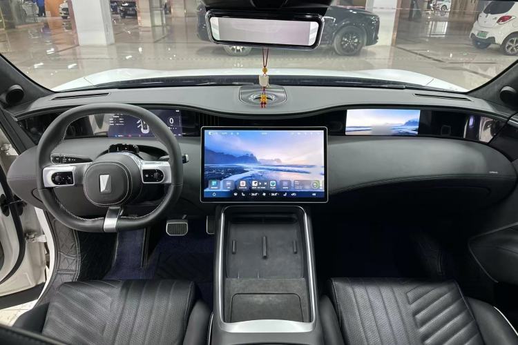 Used  11 2023 Harmony 90° Four-Wheel Drive Version
