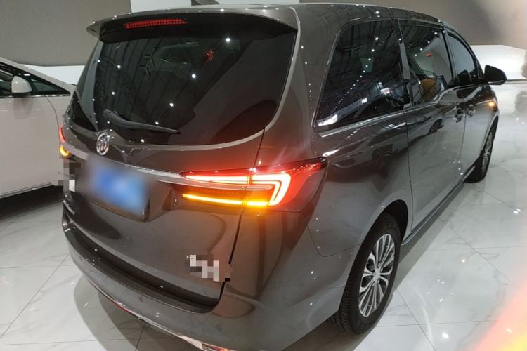 Used Buick GL8 2023 Land Executive Class 652T Luxury Model
