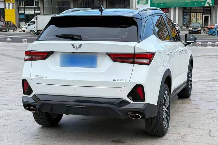 Used Wuling Alvez 2022 1.5T CVT Trendy & Cool Edition
