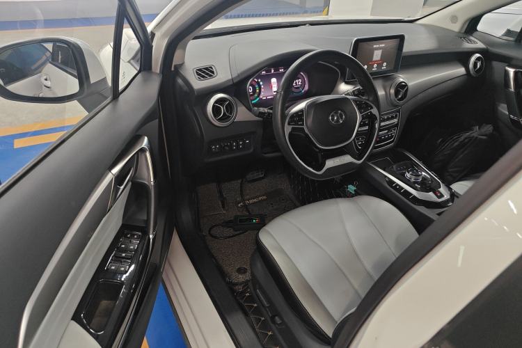 Used BAIC Beijing EU5 2018 R550 Smart Trend Edition
