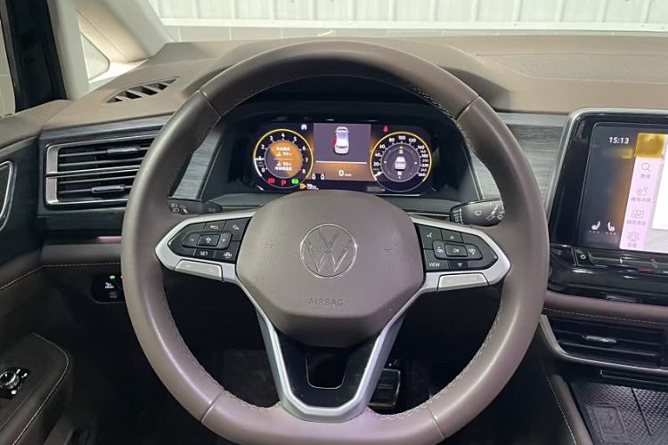 Used Volkswagen Viloran 2024 380TSI Luxury Edition
