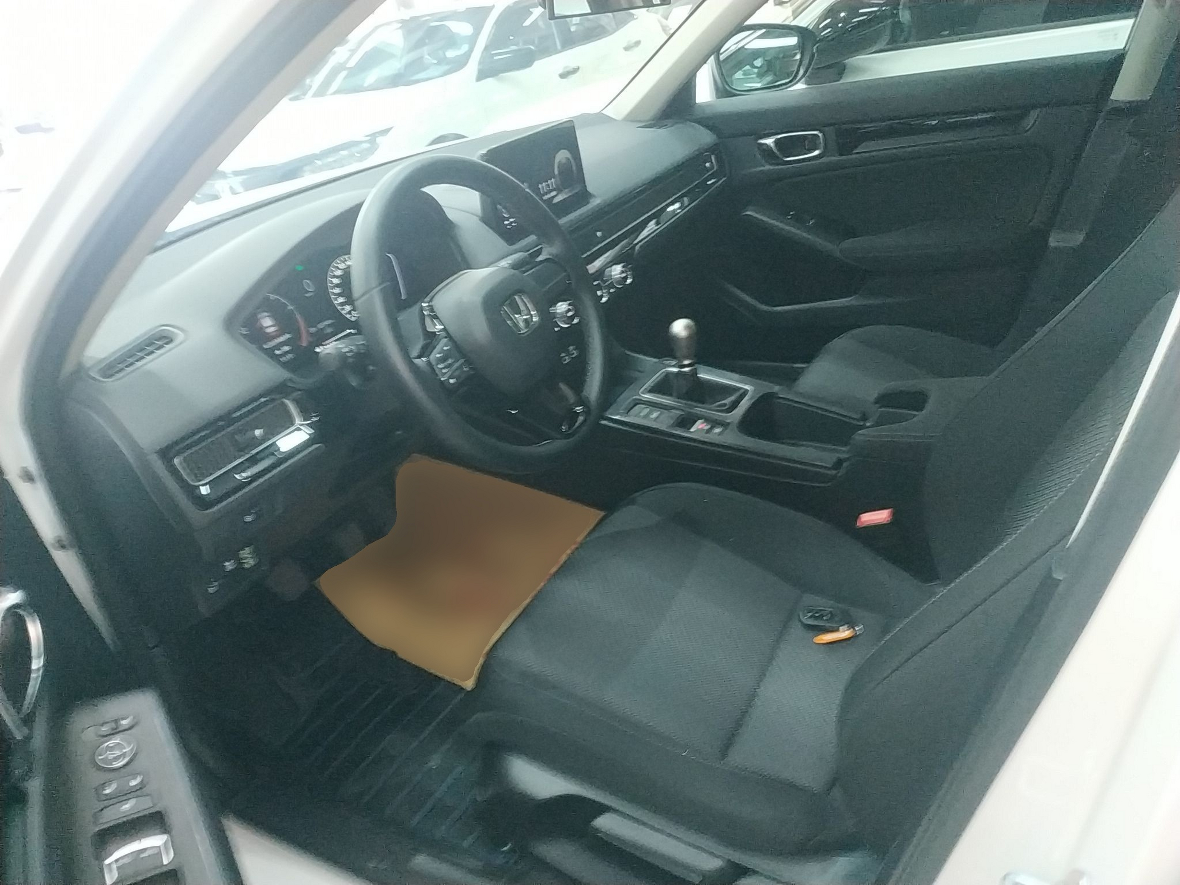 Переднее сиденье в автомобиле