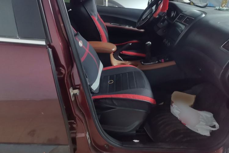 Used FORTHING Joyear X5 2015 1.6L Manual Luxury Model
