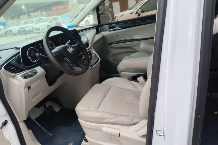 Used Buick GL8 2022 ES Landtrek 653T Comfort Edition
