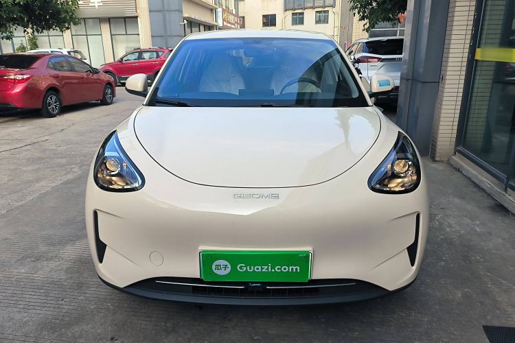 Used  Geome 2025 410 km Free Version
