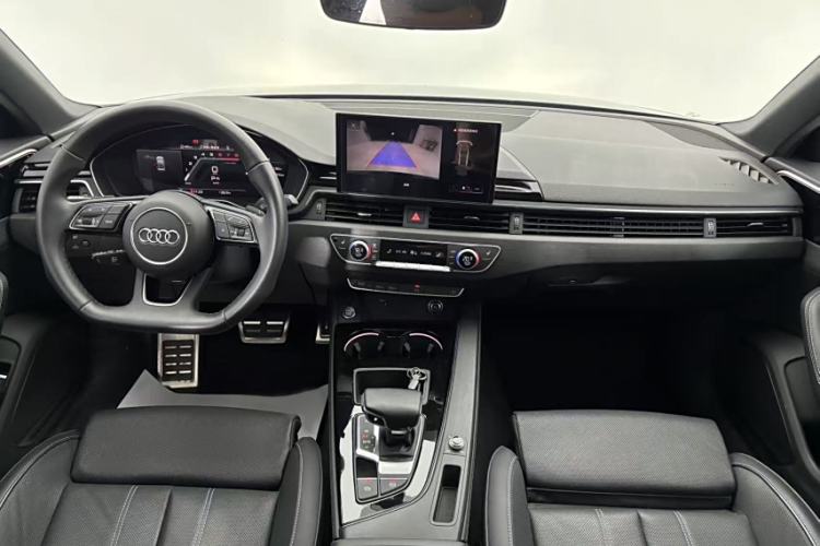 Used Audi A4L 2023 40 TFSI Luxury Dynamic Model
