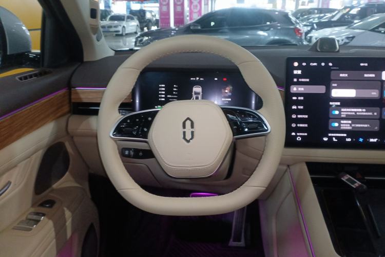 Used Hima AITO M7 2024 1.5T Intelligent Driving 4WD Max Edition 5 Seats
