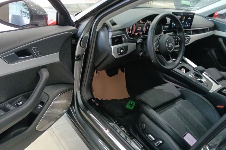 Used Audi A4L 2024 40 TFSI Fashion Dynamic Model