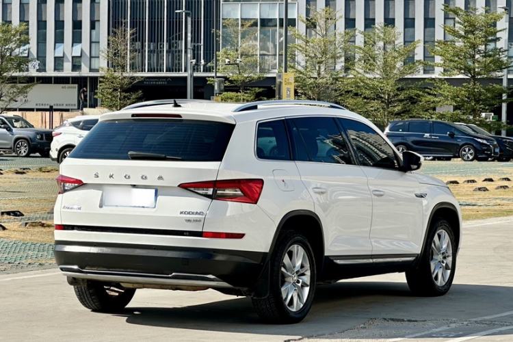 Used Skoda Kodiaq 2019 Facelifted TSI330 7-Seater Two-Wheel-Drive Luxury Enjoyment Edition China VI Standard
