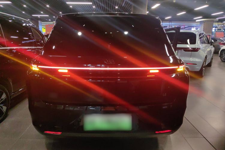 Used Li Auto L8 2023 Pro Model
