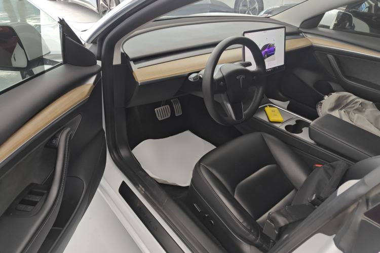 Used Tesla Model 3 2022 Performance High-Performance All-Wheel-Drive Version
