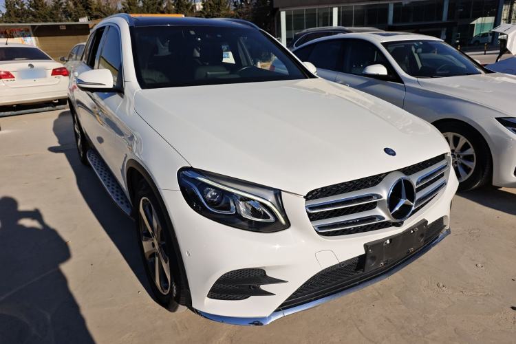 Used Mercedes-Benz GLC 2017 GLC 260 4MATIC Luxury Model
