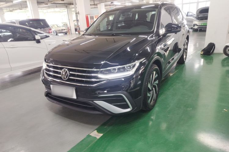 Used Volkswagen Tiguan L 2023 Revised Version 330TSI Automatic Two-Wheel Drive Smart Enjoyment Edition
