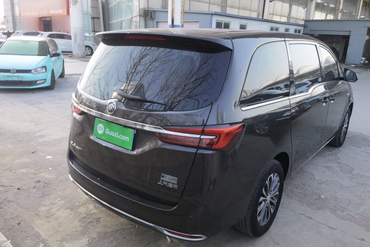 Used Buick GL8 2022 Land Cruiser Executive Class 652T Comfort Model
