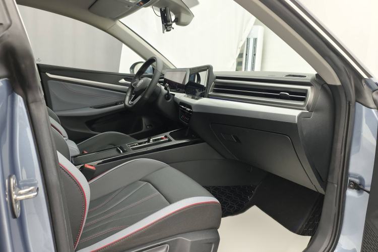 Used Volkswagen Lamando 2022 Lavida L 280TSI DSG Cool & Spicy Edition
