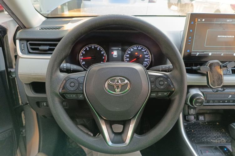 Used Toyota Wildlander 2021 2.0L CVT 4x4 Luxury Edition
