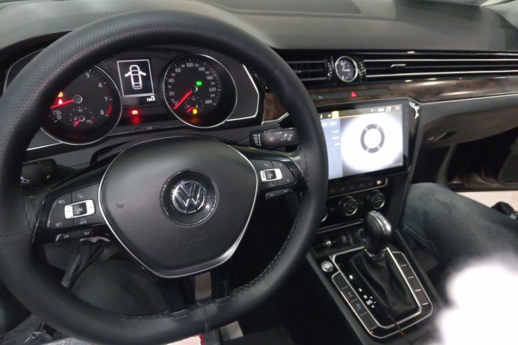 Used Volkswagen Magotan 2018 330TSI DSG Luxury Model