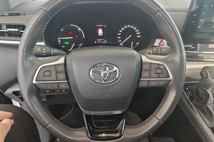 Used Toyota Sienna 2024 2.5L Hybrid Four-Wheel Drive Prestige Edition
