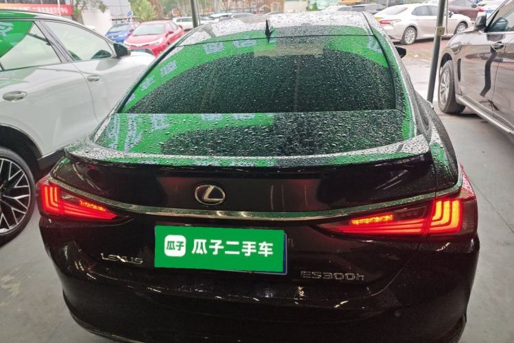 Used Lexus ES 2021 300h Excellence Edition