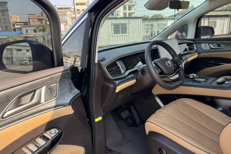 Used Denza D9 2024 DM-i 980 Four-Wheel Drive Prestige Model