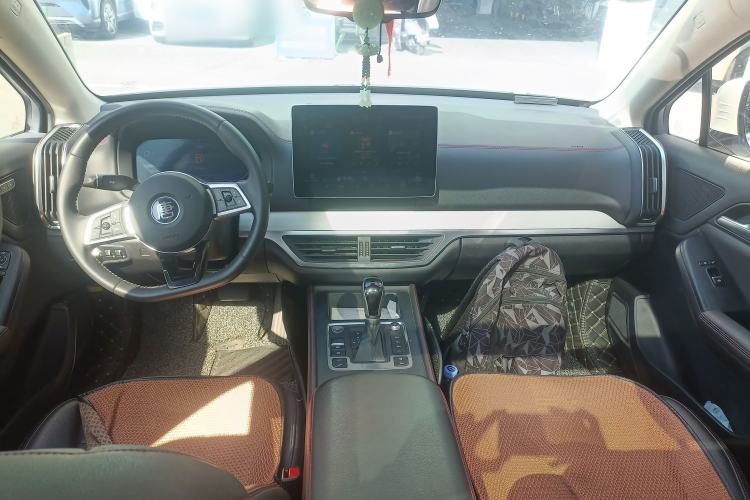 Used BYD Tang 2018 2.0T Automatic SmartConnect Luxury Version 7 Seats China V Standard
