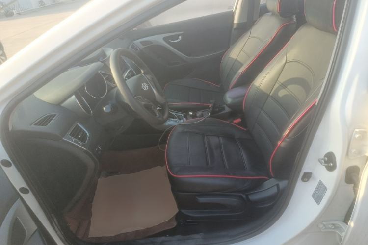 Used Hyundai Elantra 2015 1.6L Automatic Leading Model