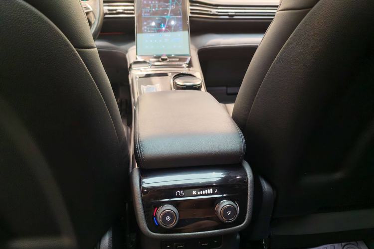 Used Nio ES8 2018 355 km Base Version 6-Seater Edition
