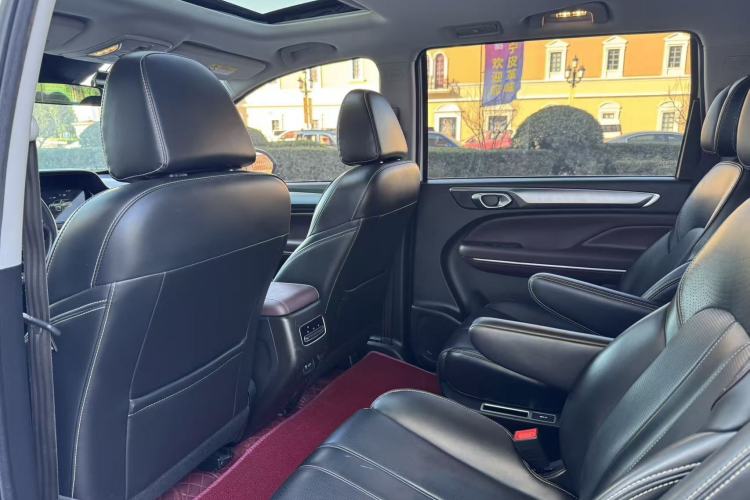 Used GAC Trumpchi M6 2023 PRO 270T DCT Luxury Edition
