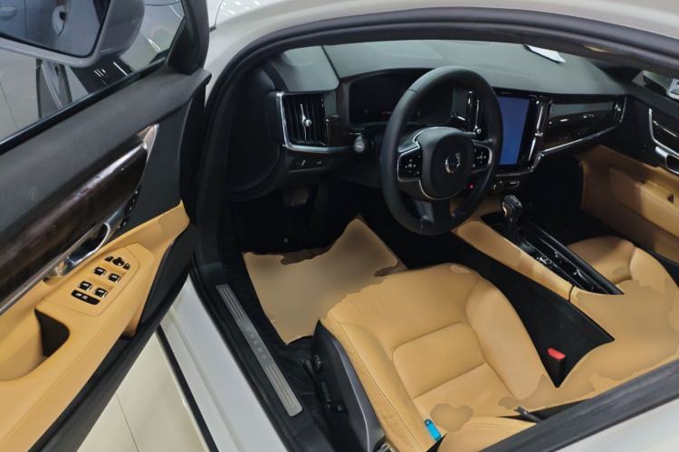 Used Volvo S90 2017 T4 Zhiyuan Edition