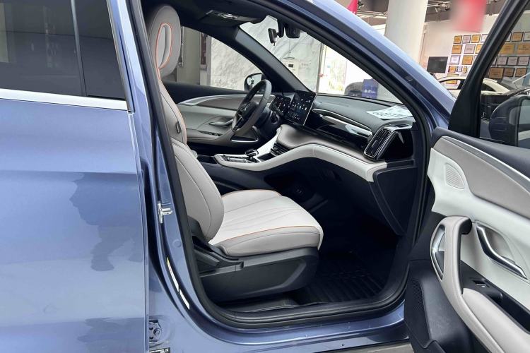 Used BYD Song Pro New Energy 2024 HONOR Edition DM-i 71KM Navigation Model