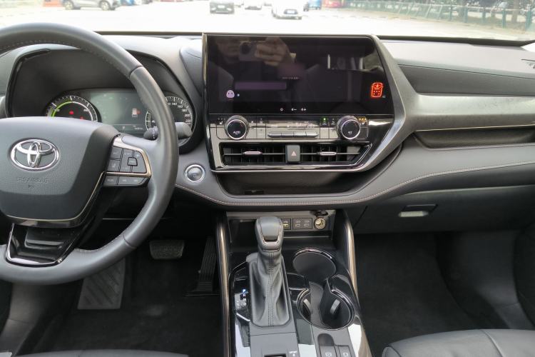 Used Toyota Highlander 2023 2.5L Smart Electric Hybrid Dual-Engine 4x4 Knight Edition 7 Seats