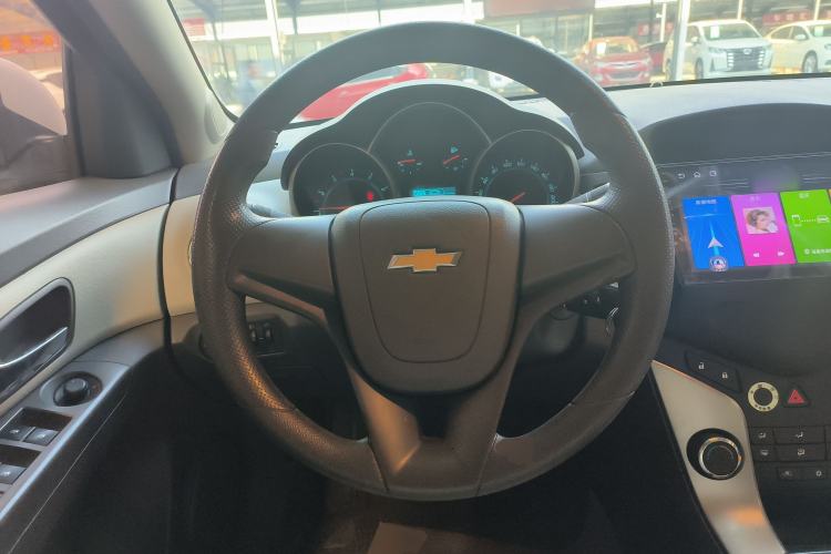 Used Chevrolet Cruze 2015 1.5L Classic SL MT
